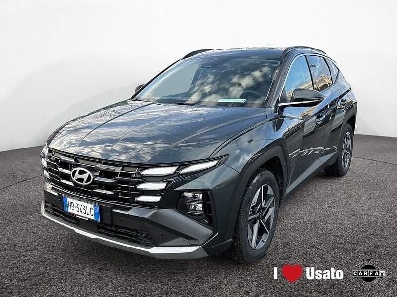Verde Nuova 2025 Hyundai Tucson SUV | 31.300 € (Ottimo prezzo) - Immagine 1/4
