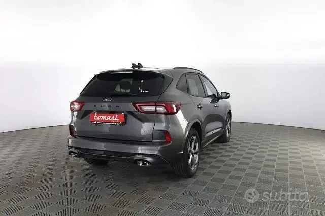 Occasion Ford Kuga ST-Line 151 ch (111 kW) 2025 Gris SUV
