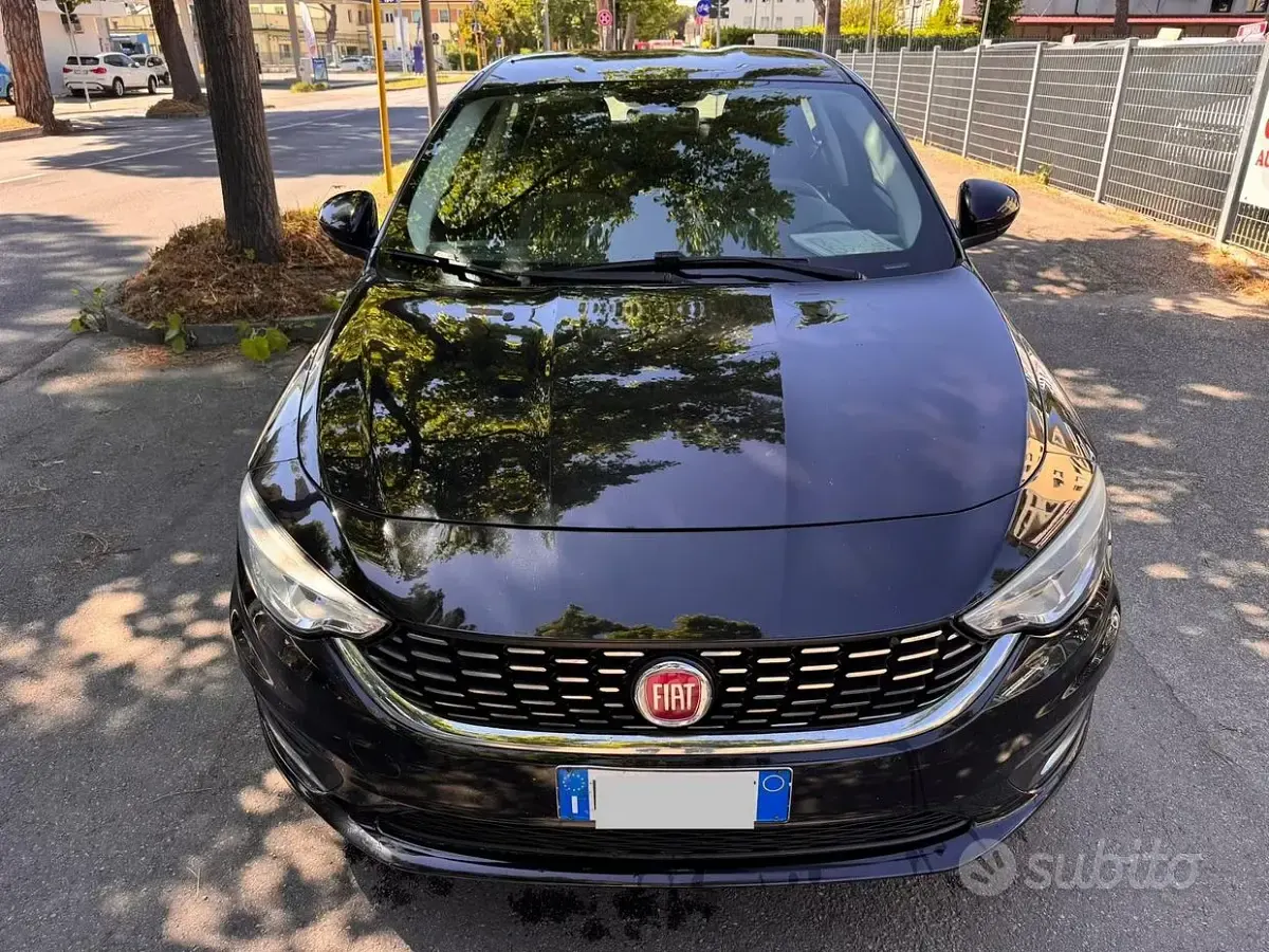 Usata Fiat Tipo 95 CV (69 kW) 2016 Bluazzurro Berlina