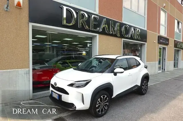 Usata Toyota Yaris Trend 92 CV (67 kW) 2025 Utilitaria