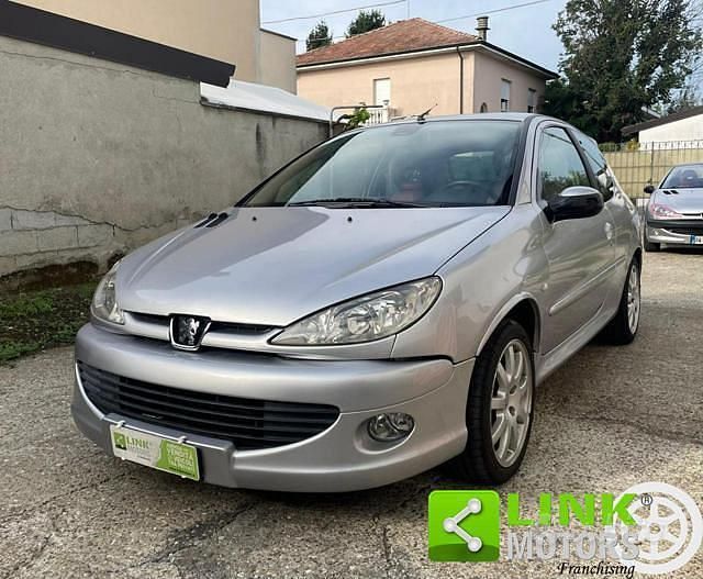 Grigio Usata 2000 Peugeot 206 GT Due volumi | 8500 € - Immagine 1/4
