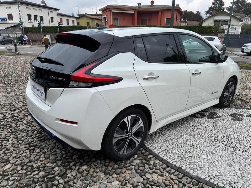 Usata Nissan Leaf Tekna 89 kW (122 CV) 2018 Bianco Utilitaria
