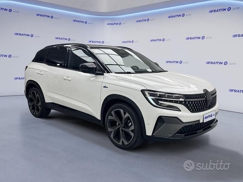 Usata Renault Austral Iconic Esprit Alpine 200 CV (147 kW) 2024 Bianco SUV