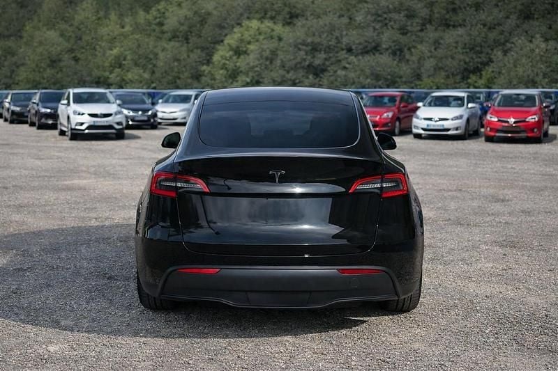 Usata Tesla Model Y RWD 87 kW (119 CV) 2022 Nero SUV