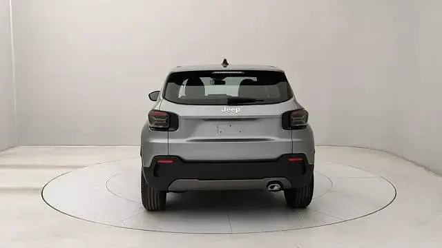 Nuova Jeep Avenger Longitude 110 CV (80 kW) 2025 Grigio SUV