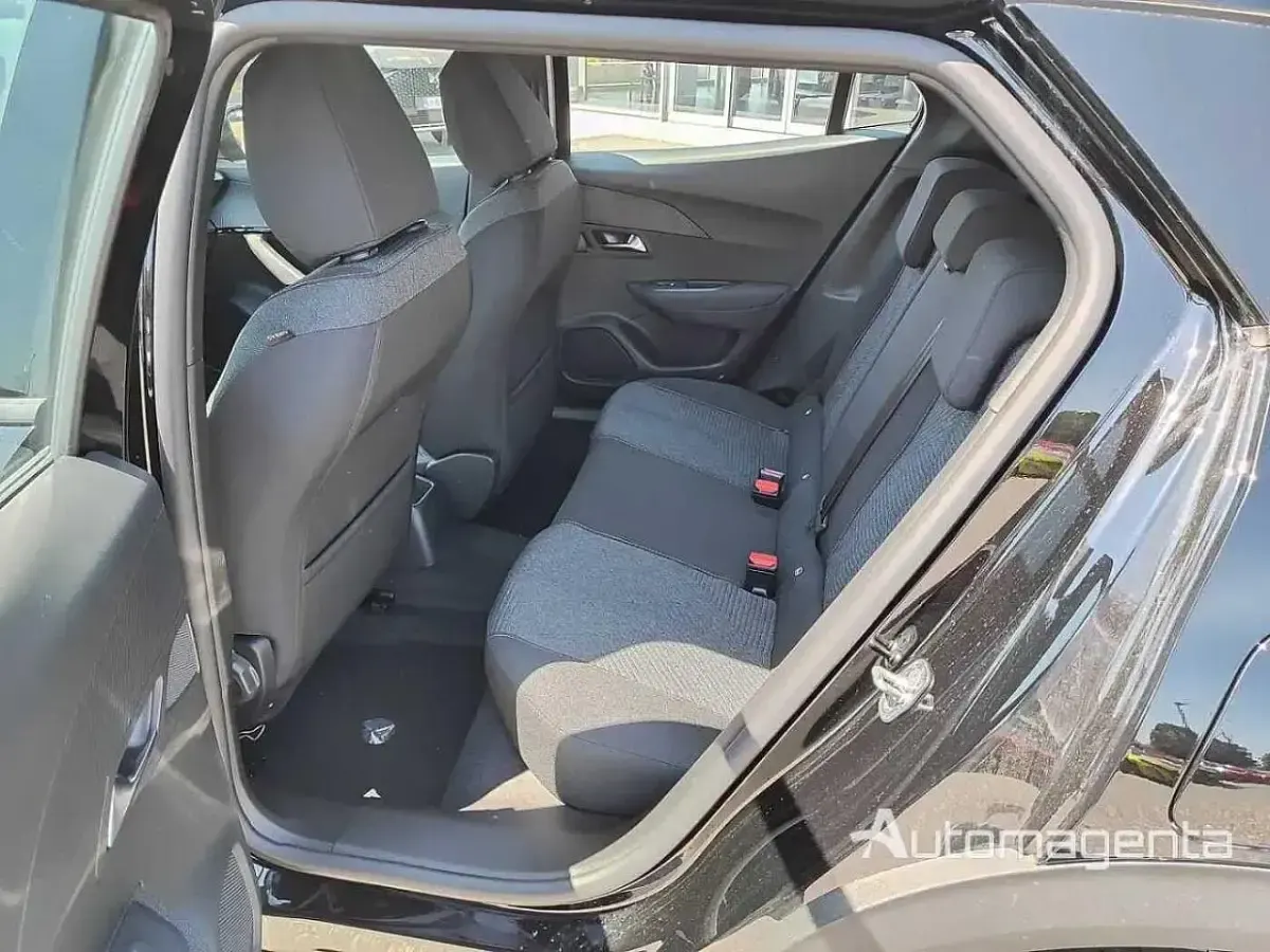 Nuova Peugeot 2008 Style 145 CV (106 kW) 2026 Nero SUV