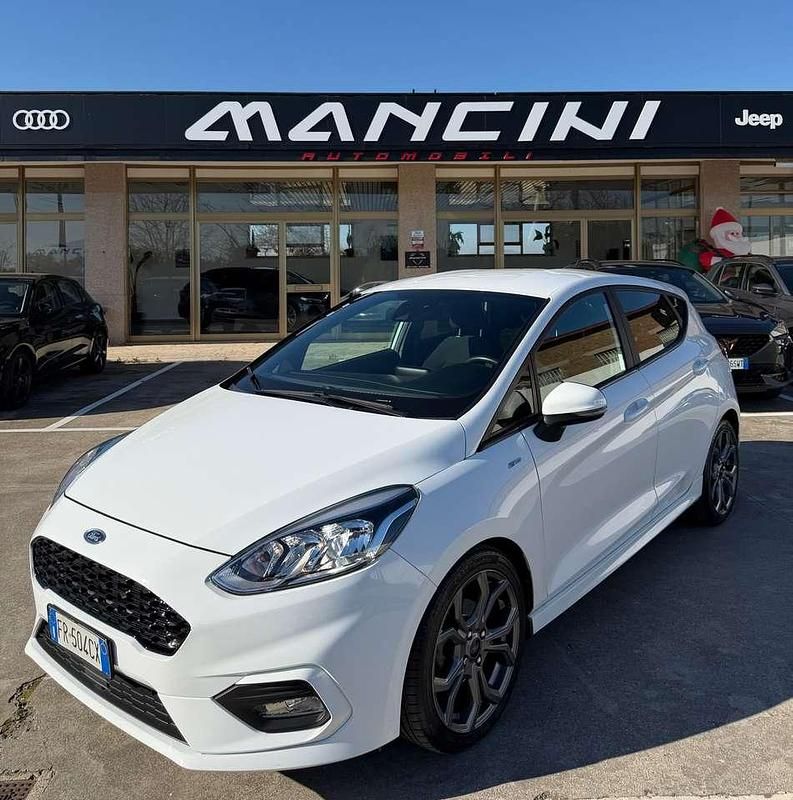 Bianco Usata 2018 Ford Fiesta ST-Line Tre volumi | 12.800 € (Buon prezzo) - Immagine 1/4