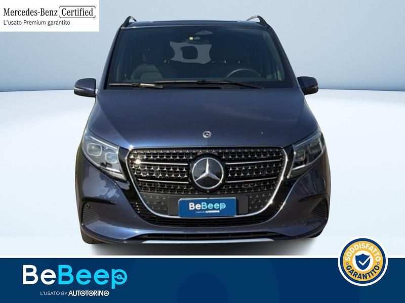 Usata Mercedes 300 Avantgarde 239 CV (175 kW) 2025 Blu metallizzato