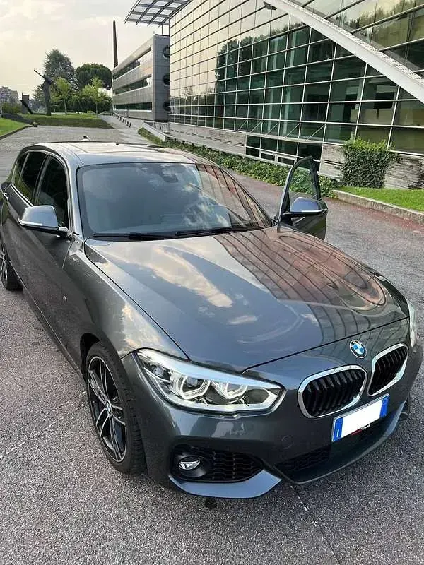Usata BMW 125 M Sport 224 CV (164 kW) 2018 Grigio Berlina
