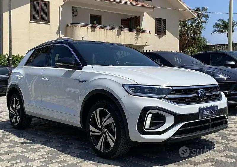 Usata VW T-Roc Cabriolet R-line 150 CV (110 kW) 2025 Nero SUV