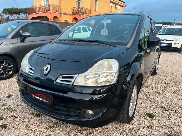 Usata Renault Modus 85 CV (62 kW) 2010 Nero Monovolume