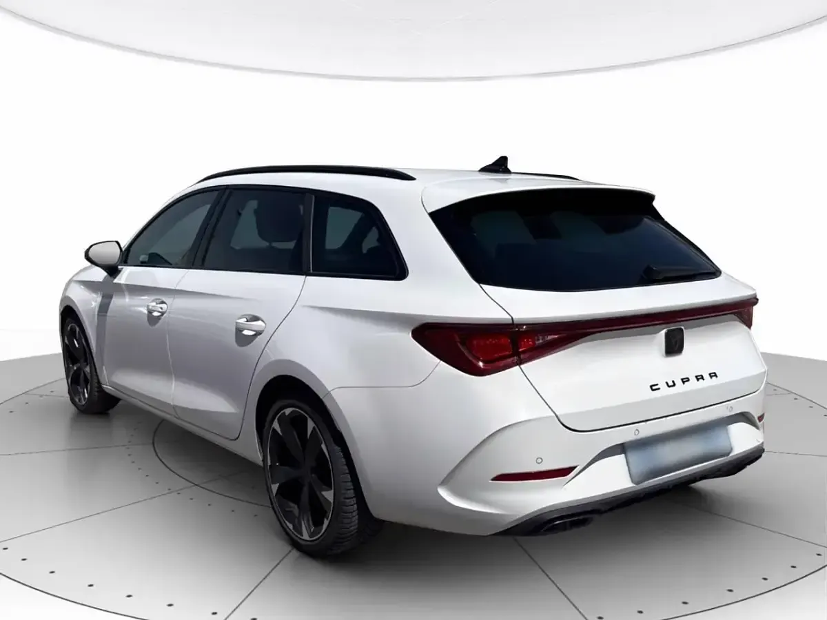 Usata Cupra Leon 150 CV (110 kW) 2024 Bianco
