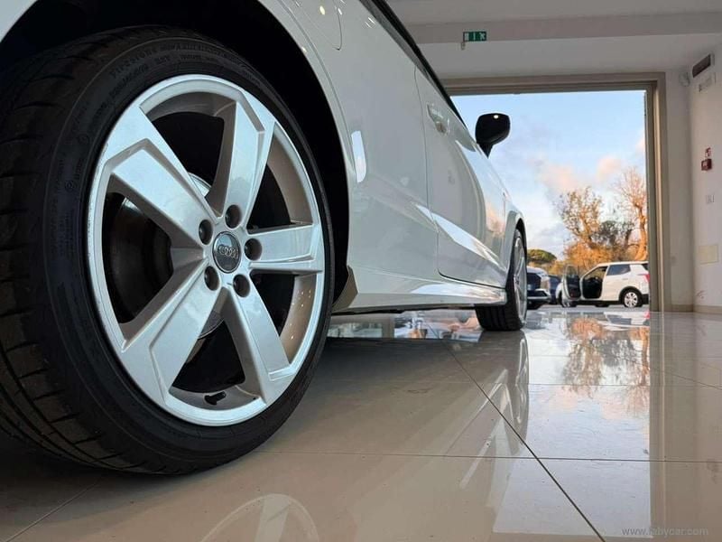 Usata Audi A3 Cabriolet Sport 150 CV (110 kW) 2020 Bianco Cabrio