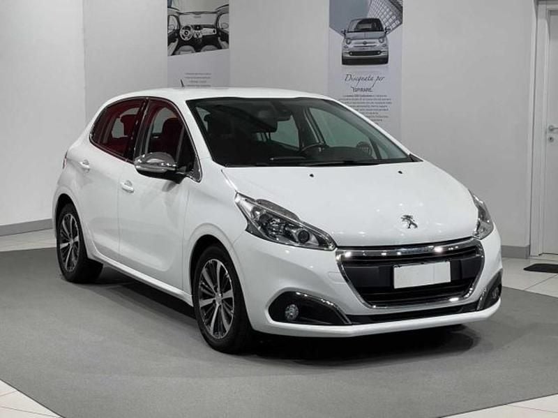 Occasion Peugeot 208 Allure 101 ch (74 kW) 2017 Blanc Citadine