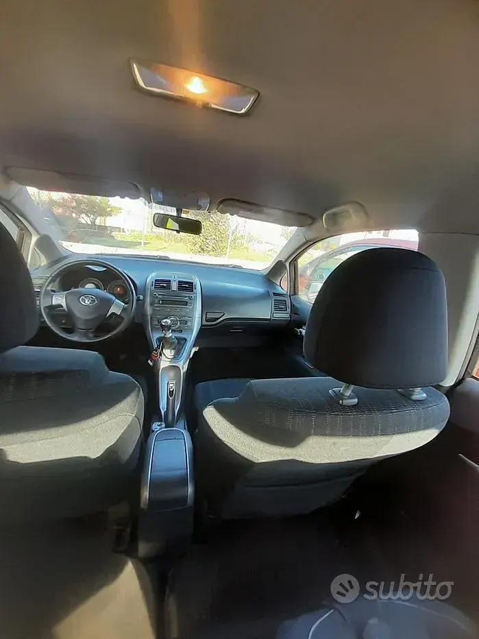 Usata Toyota Auris 126 CV (92 kW) 2007 Utilitaria