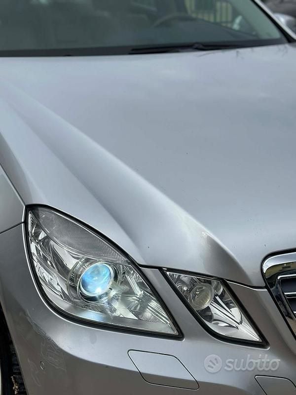 Usata Mercedes E350 Avantgarde 231 CV (169 kW) 2012 Grigio Berlina