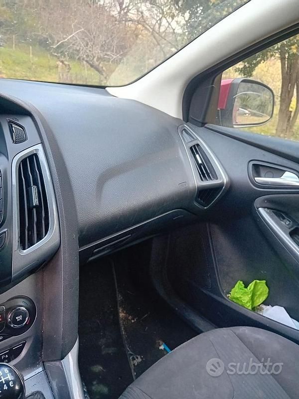 Usata Ford Focus 100 CV (73 kW) 2011 Station wagon