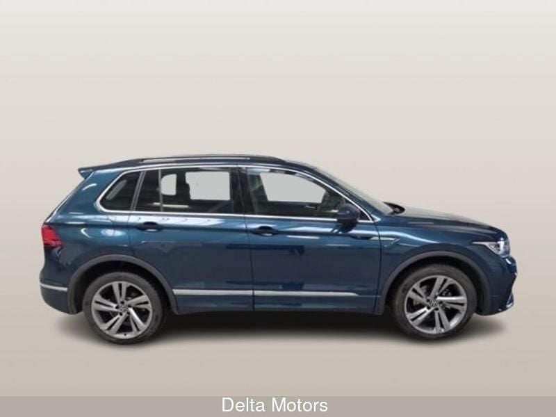 Usata VW Tiguan R-line 150 CV (110 kW) 2022 Blu metallizzato SUV