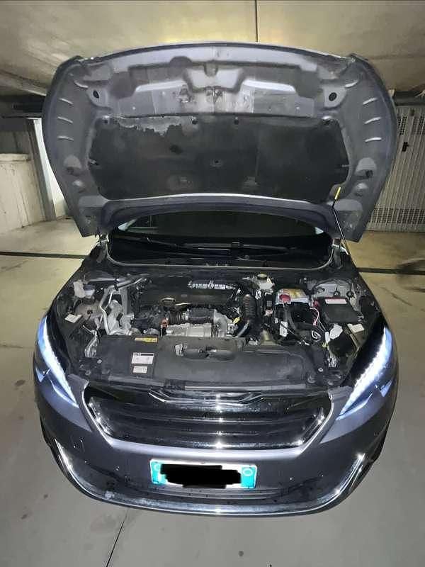 Usata Peugeot 308 Allure 120 CV (88 kW) 2015 Berlina