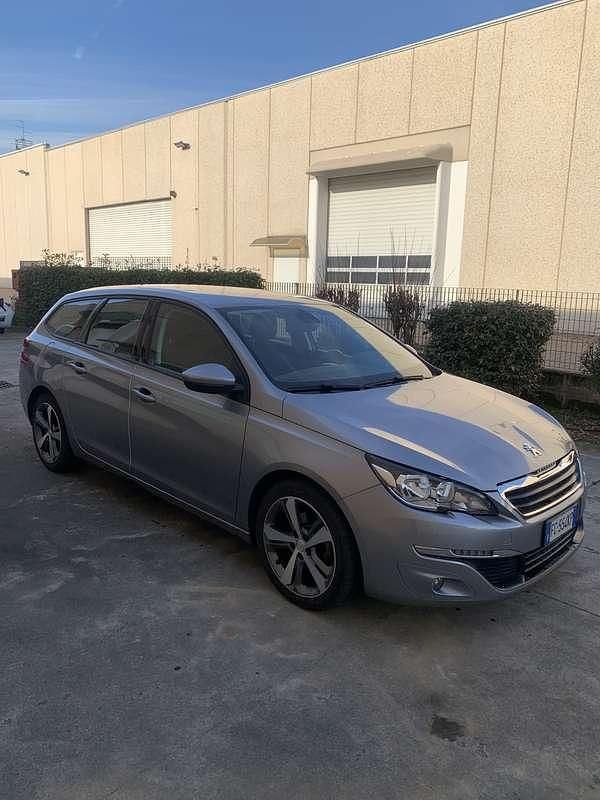 Usata Peugeot 308 SW Allure 120 CV (88 kW) 2016 Station wagon