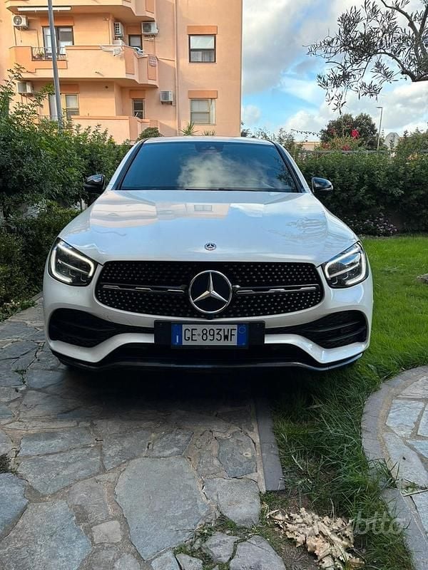 Usata Mercedes GLC300 245 CV (180 kW) 2021 Coupé