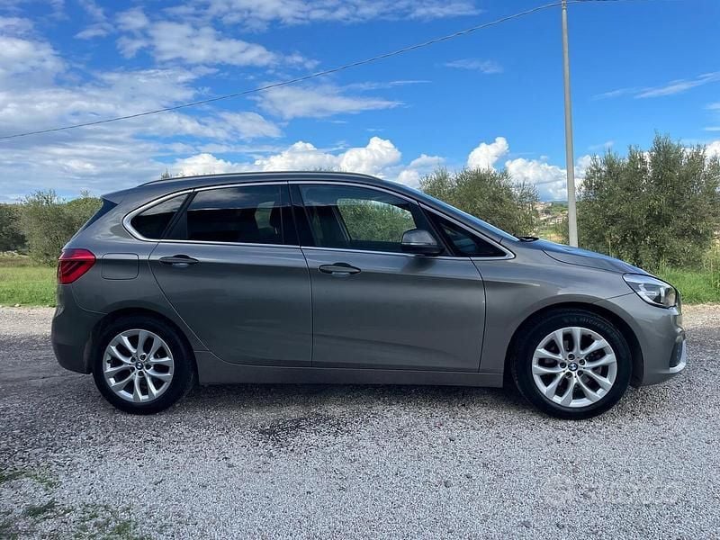 Usata BMW 216 Active Tourer 116 CV (85 kW) 2017 Grigio Monovolume