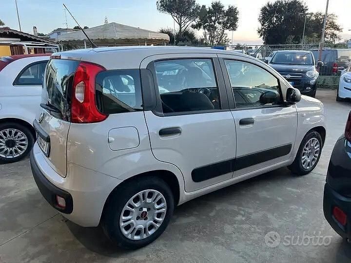 Usata Fiat Panda Easy 69 CV (50 kW) 2017 Beige Utilitaria