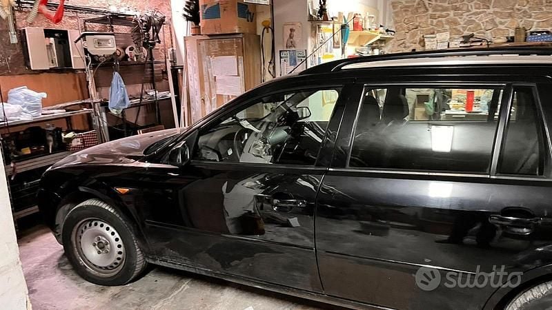 Usata Ford Mondeo 2002 Nero Station wagon