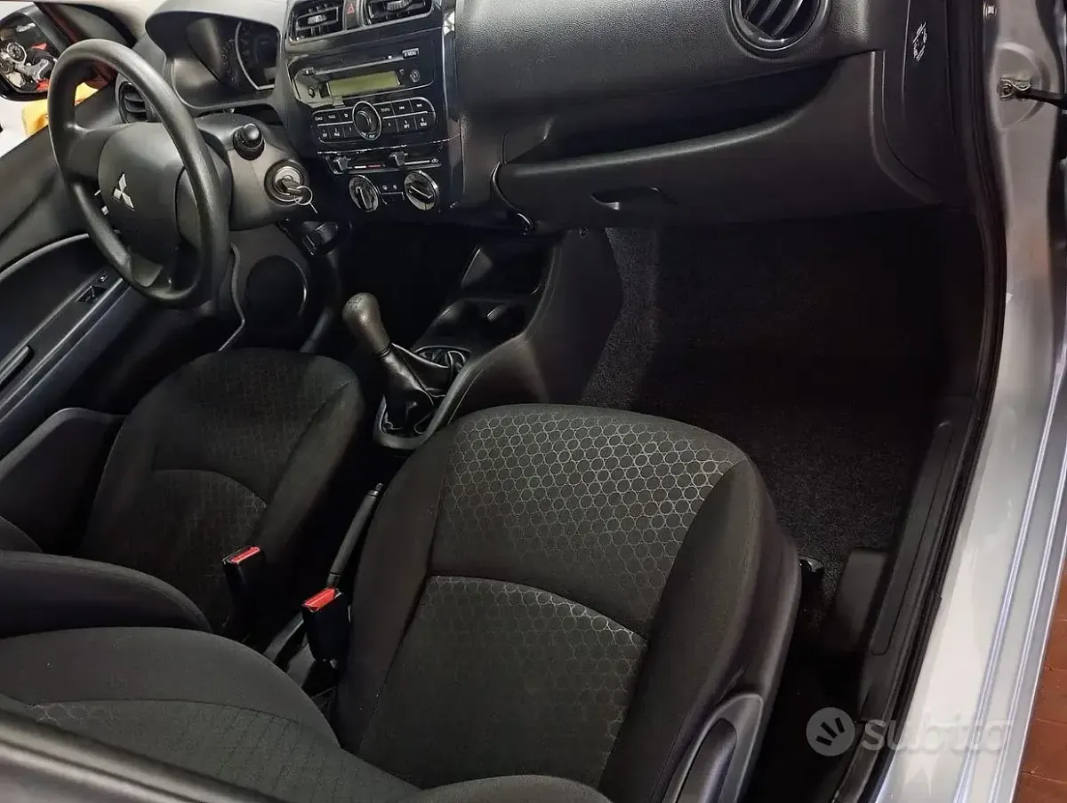 Usata Mitsubishi Space Star 2015 Grigio Berlina