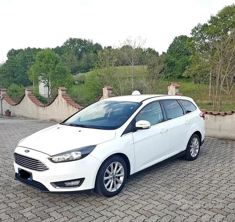 Usata Ford Focus Titanium S 95 CV (69 kW) 2015 Bianco Station wagon
