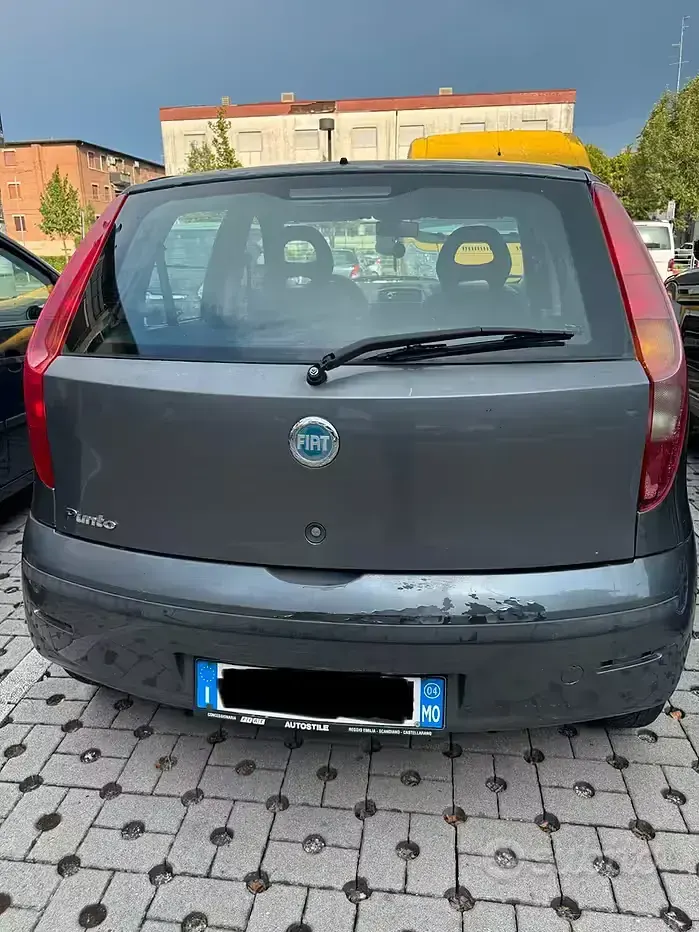 Usata Fiat Punto 60 CV (44 kW) 2004 Utilitaria