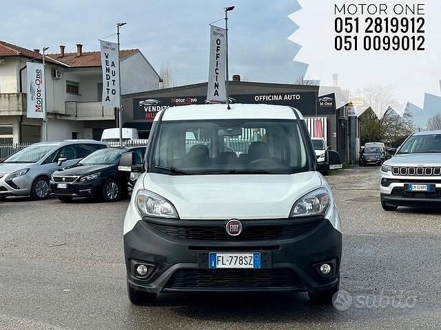 Usata Fiat Doblò 95 CV (69 kW) 2017 Bianco Monovolume