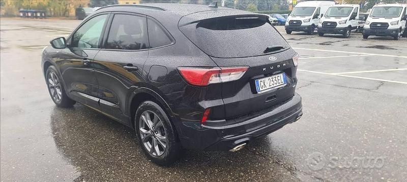 Usata Ford Kuga ST-Line 190 CV (139 kW) 2022 Nero SUV
