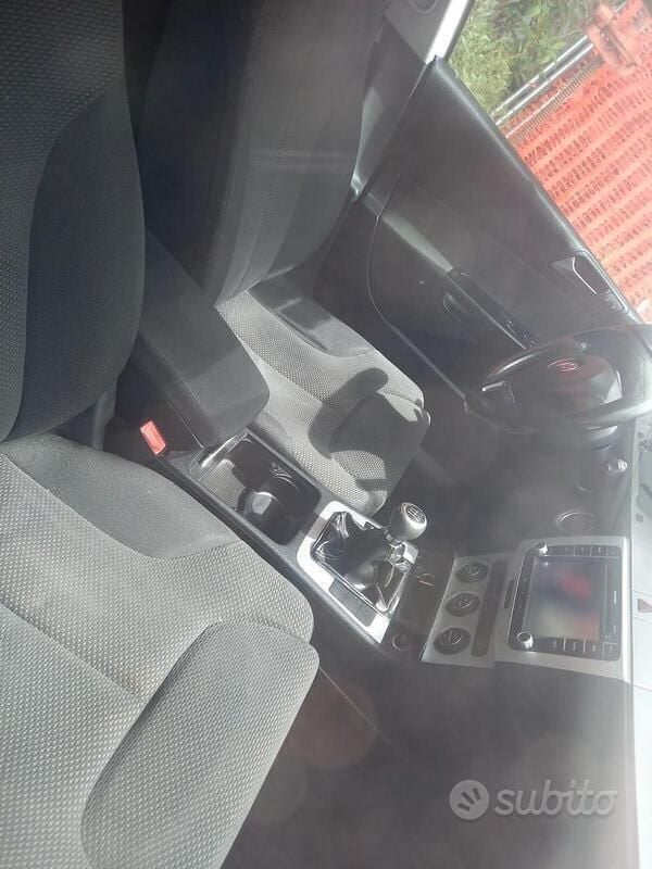 Usata VW Passat Comfortline 150 CV (110 kW) 2009 Bianco Station wagon