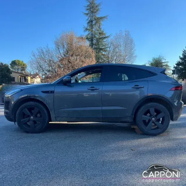 Usado Jaguar E-Pace S 150 CV (110 kW) 2018 Gris SUV