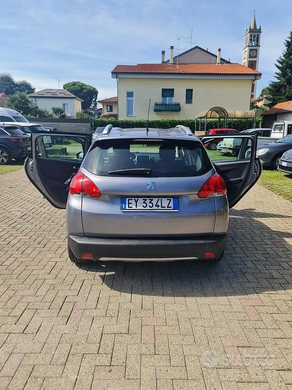 Usata Peugeot 2008 2015 Grigio SUV