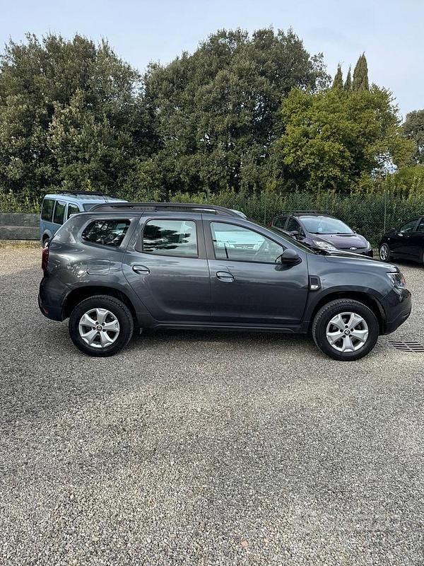 Usata Dacia Duster Comfort 110 CV (80 kW) 2018 Grigio SUV