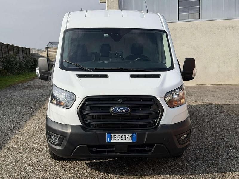 Usata Ford Transit Trend 130 CV (95 kW) 2025 Frozen white Furgone