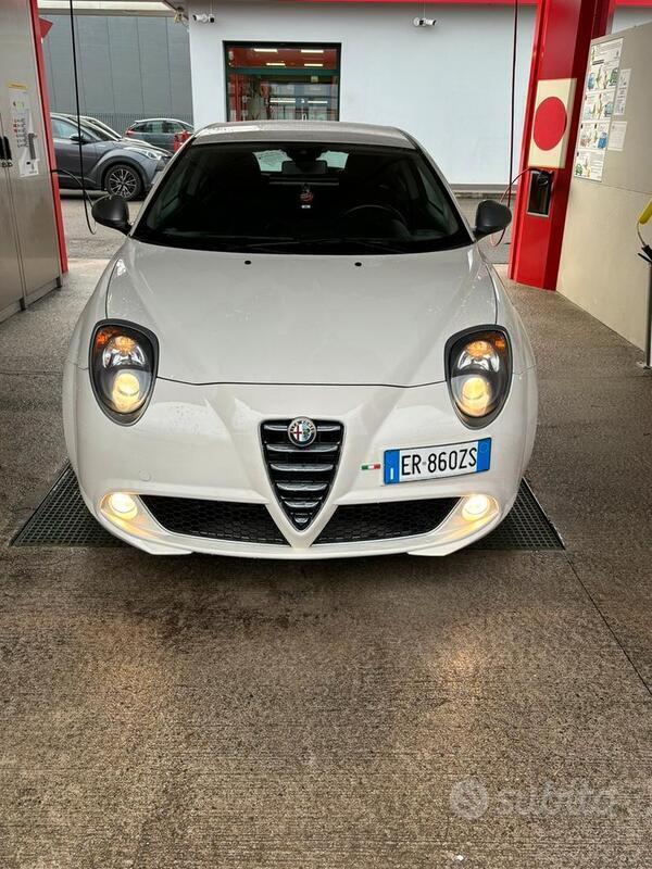 Usato 2013 Alfa Romeo MiTo 1.4 Benzin 70 CV (8.000 €)