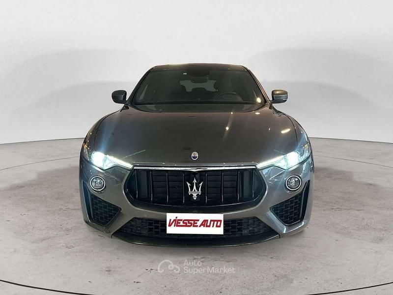 Usata Maserati Levante 250 CV (183 kW) 2019 Grigio SUV