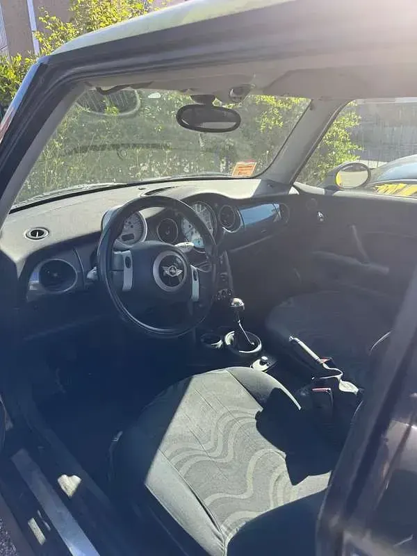 Usata Mini One D 75 CV (55 kW) 2004 Giallo Utilitaria