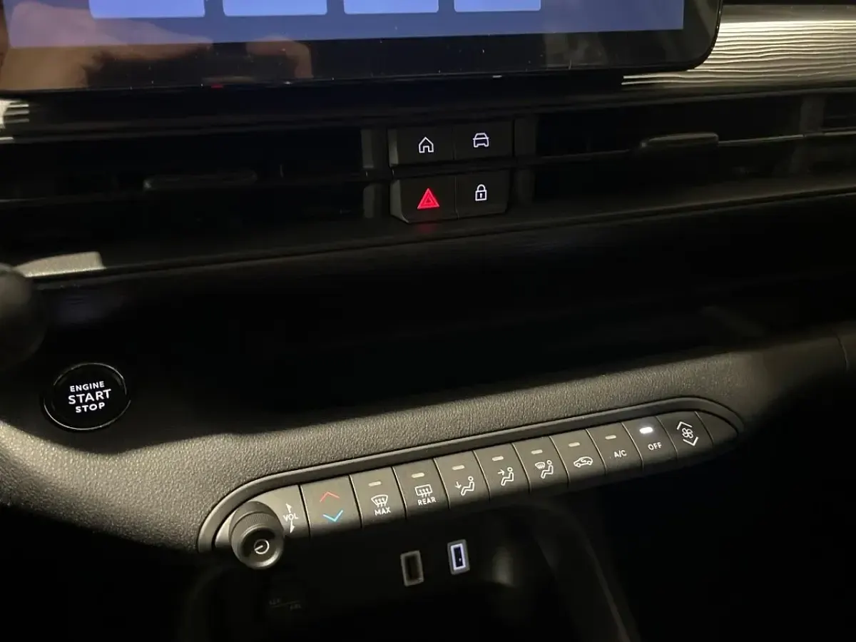 Nuova Jeep Avenger Longitude 100 CV (73 kW) 2025 Grigio SUV