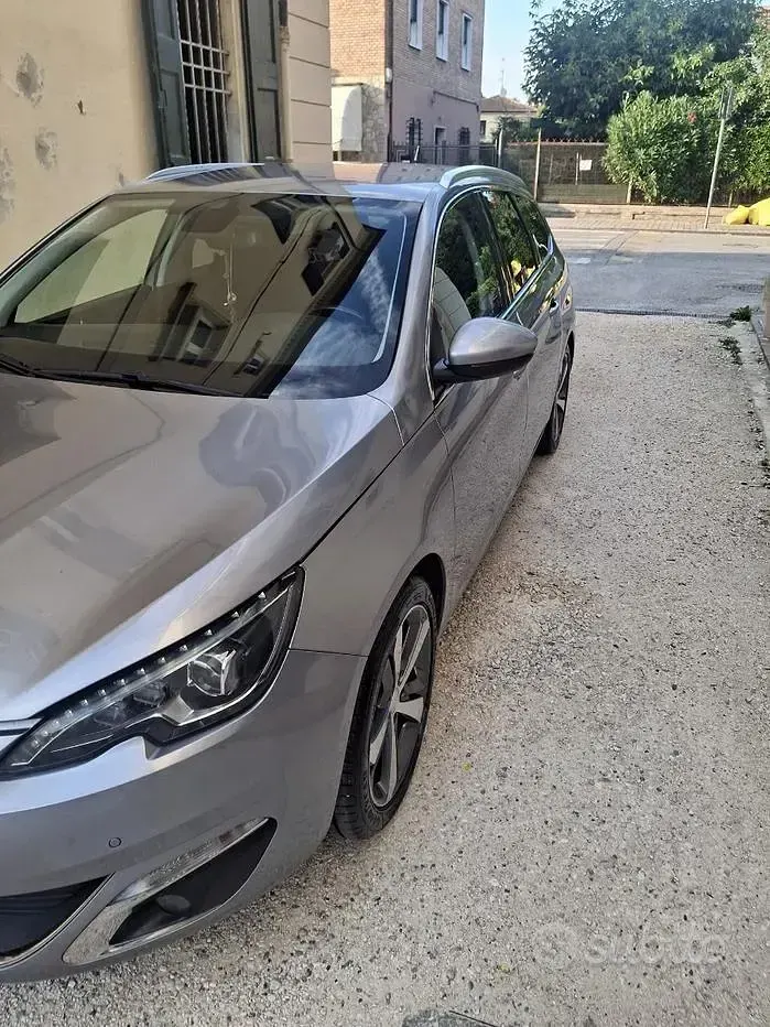 Usata Peugeot 308 Allure 120 CV (88 kW) 2017 Grigio Station wagon