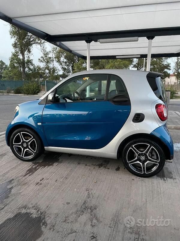 Usata 2016 Smart ForTwo Coupé Due volumi | 9500 € (Super prezzo) - Immagine 1/4