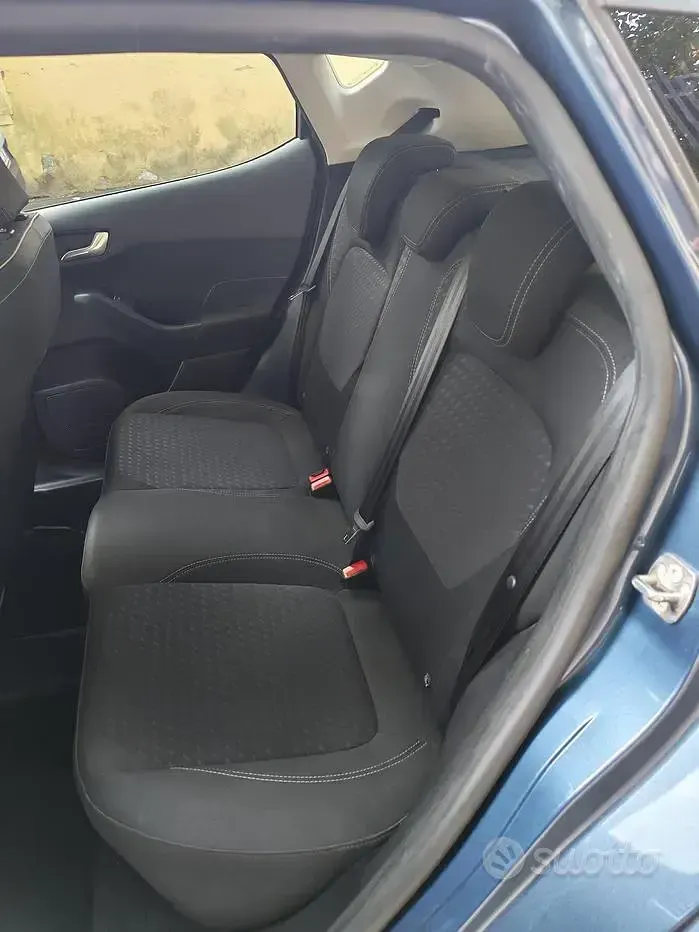 Usata Ford Fiesta 86 CV (63 kW) 2019 Blu Utilitaria