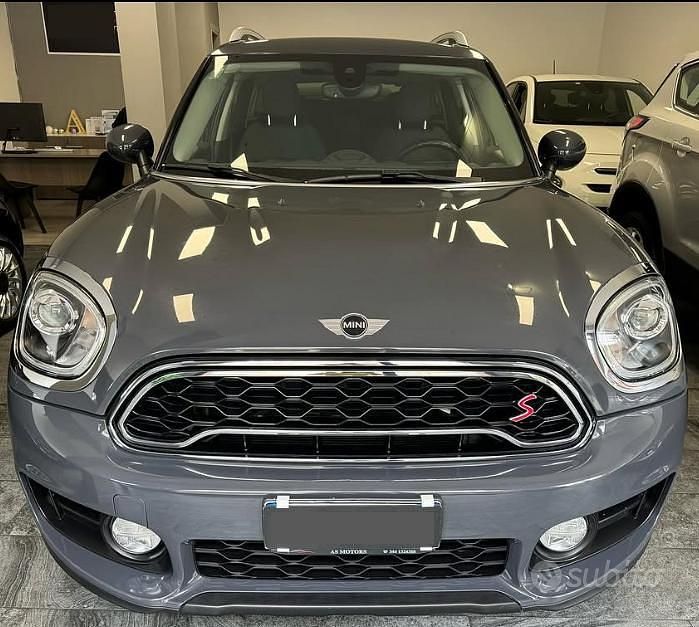 Grigio Usata 2017 Mini Cooper SD Countryman SUV | 17.000 € (Molto cara) - Immagine 1/4
