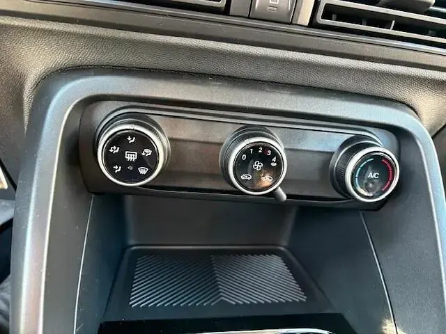 Nuova Citroën C3 100 CV (73 kW) 2026 Grigio SUV