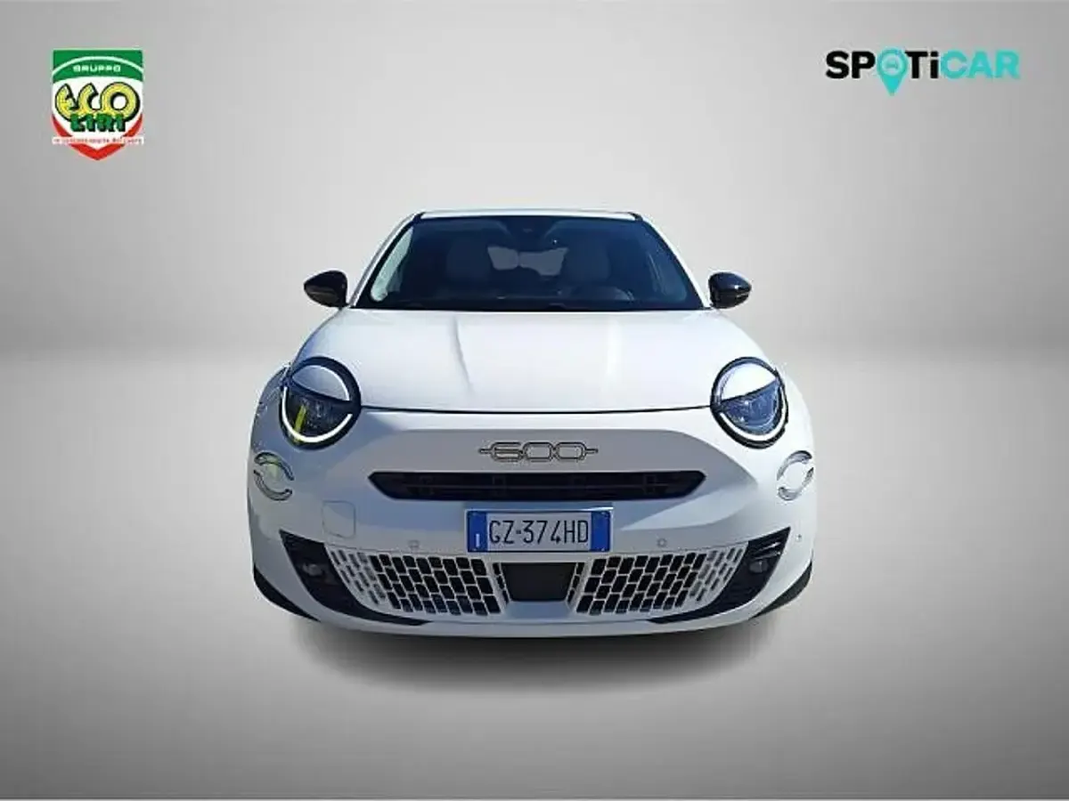 Gebraucht Fiat 600 La Prima 101 PS (74 kW) 2025 Weiß SUV