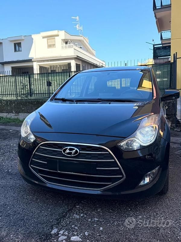 Nero Usata 2017 Hyundai ix20 Comfort Due volumi | 7000 € (Buon prezzo) - Immagine 1/4