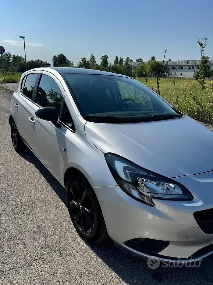 Usata Opel Corsa 90 CV (66 kW) 2016 Grigio Utilitaria